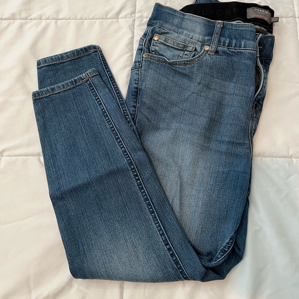 Torrid Bombshell Skinny 16XS